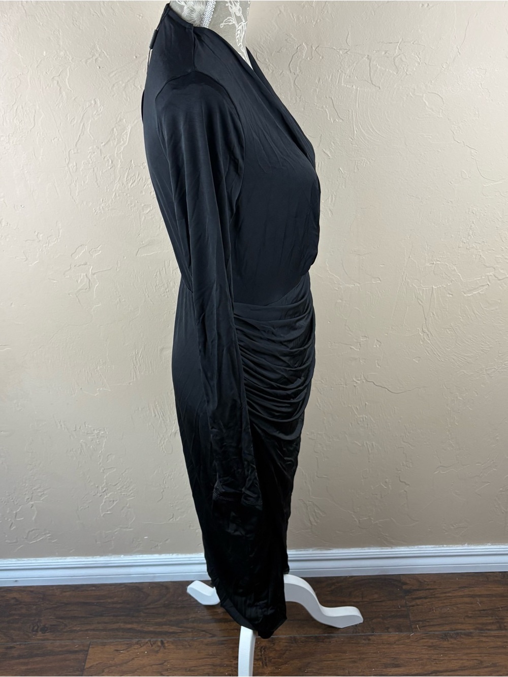 NWT Emprada Black Maxi Long Dress Ruched Twisted Deep V-neck Elegant Women Large - Picture 7 of 10